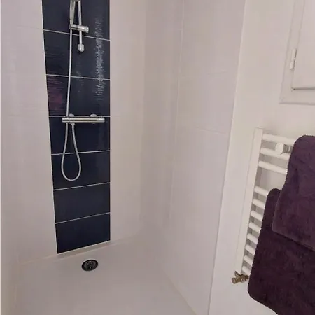 Alloggio in famiglia Avec Salle D'eau Privee *
